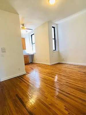 Rented by City Connections Realty | media 10