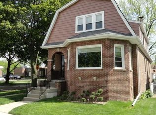 5801 Carol Ave #2, Morton Grove, IL 60053