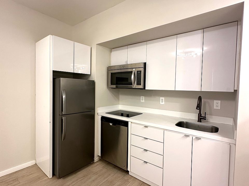 1st image of 1611 Meridian Ave APT 204