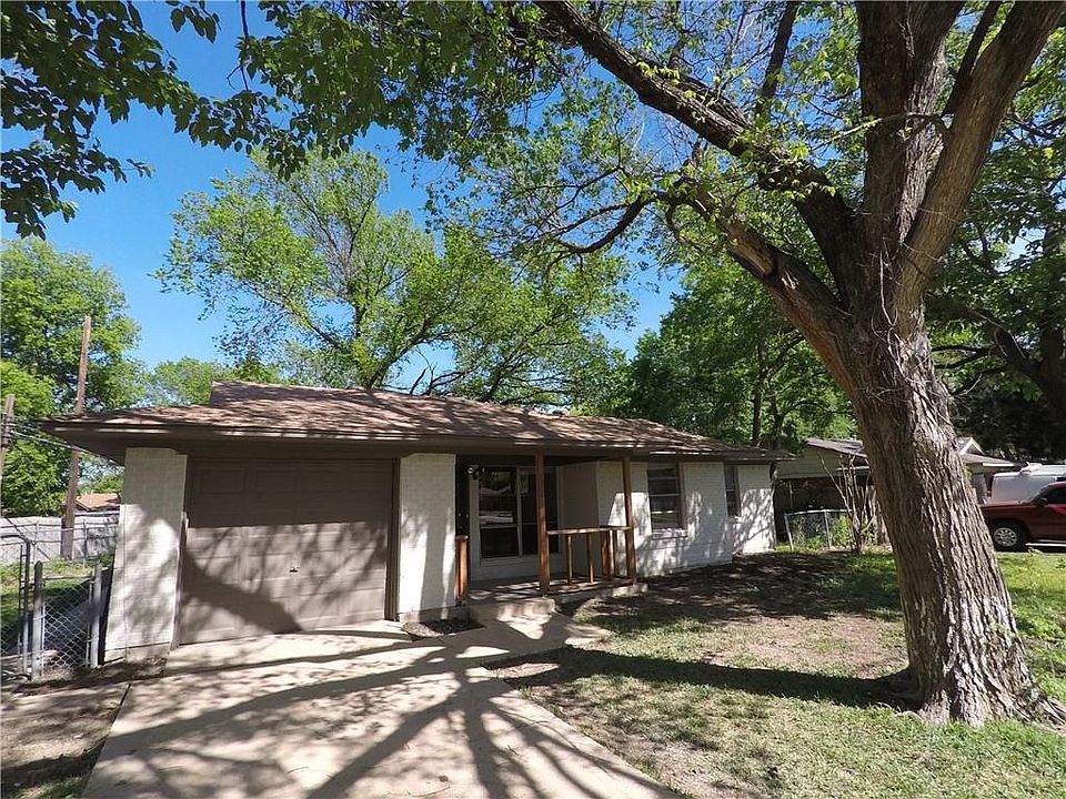 1st image of 2504 Cumberland Dr