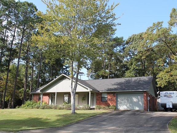 2nd image of 204 Barkwood Dr