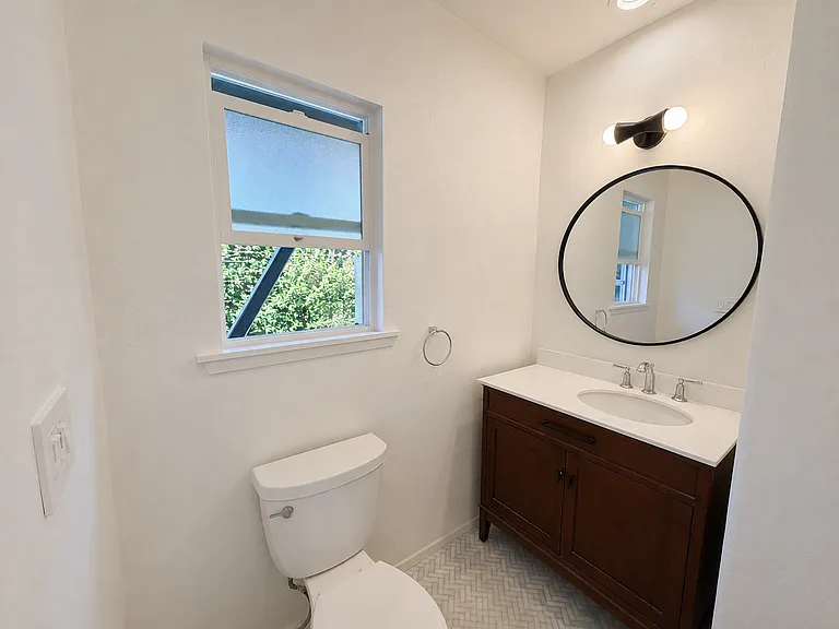 1903 N Edison Blvd — Photo 38