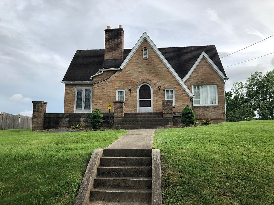 1st image of 77 Roanna Dr