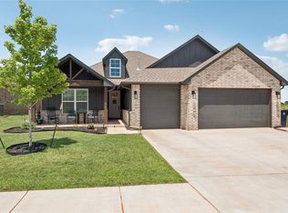 10413 SW 51st St, Mustang, OK 73064