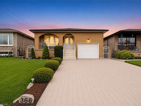 3rd image of 366 Berkindale Dr