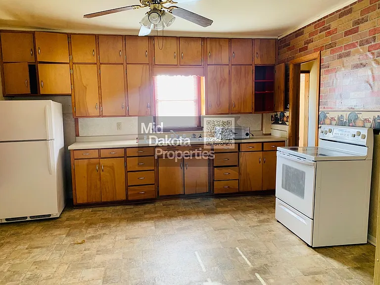 509 E 1st Ave — Photo 6
