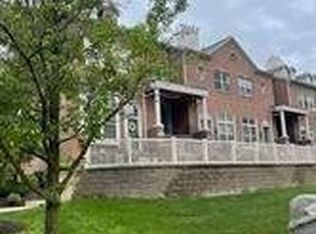 721 E River Park Village Blvd #36, Northville, MI 48167