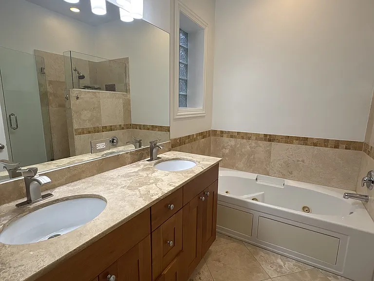 4218 S King Dr #DRIVE2N — Photo 11