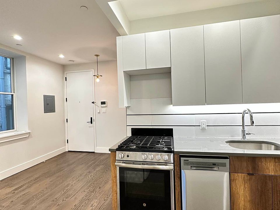 1st image of 799 Ocean Ave #2B