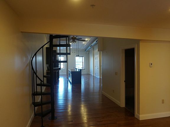 2nd image of 23 N Pearl St APT 4A
