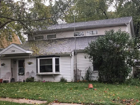 158 N Prairie Ave, Mundelein, IL 60060