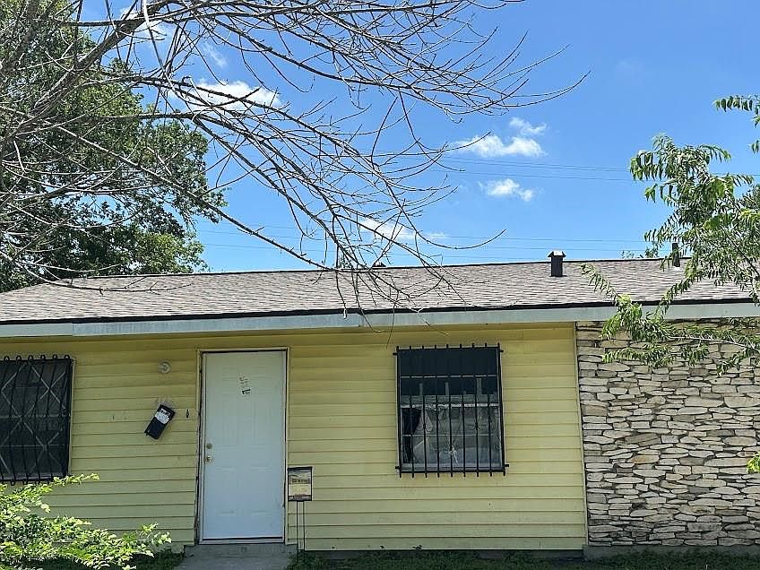 1st image of 4146 Tamarak Dr