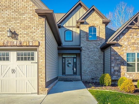 2nd image of 9409 Silver Stone Ln