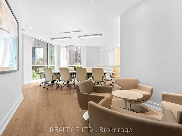 45 Charles St E #1808 — Photo 33