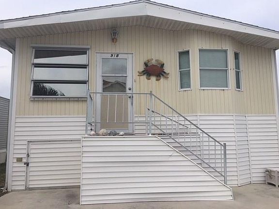 2nd image of 918 Nettles Blvd