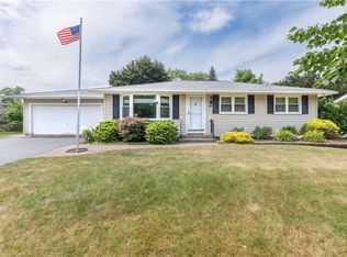 42 Whelehan Dr, Rochester, NY 14616