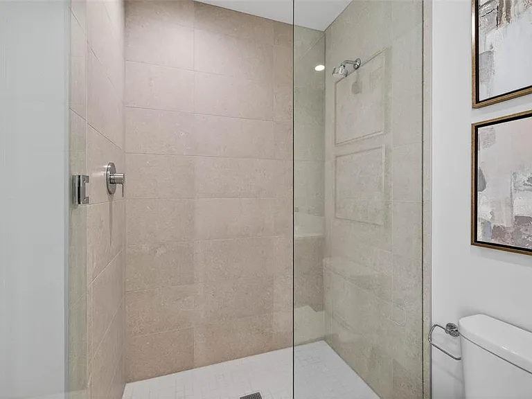 275 1st Ave S #2706 — Photo 32