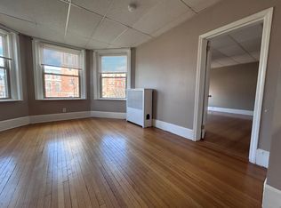 877 Beacon St #31, Boston, MA 02215