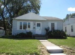 2115 Oak St, Bettendorf, IA 52722