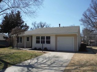 1715 Cron St, Augusta, KS 67010