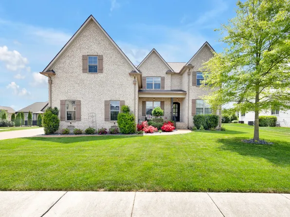 5007 Brill Ln, Spring Hill, TN 37174