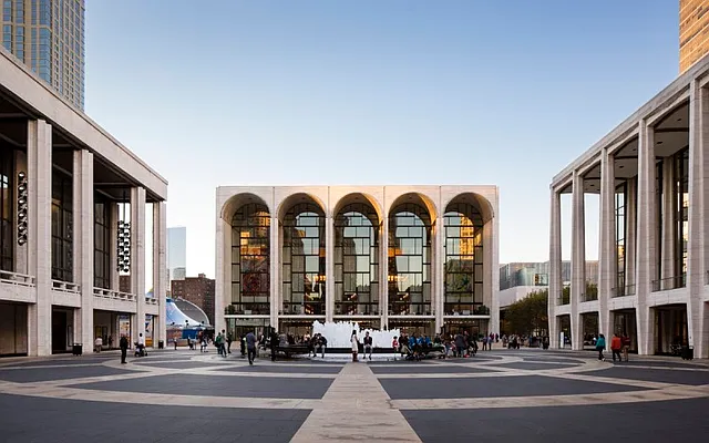 Rented by Goldfarb Properties | media 10