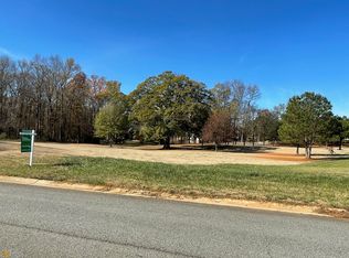 678 Club Dr, Commerce, GA 30530