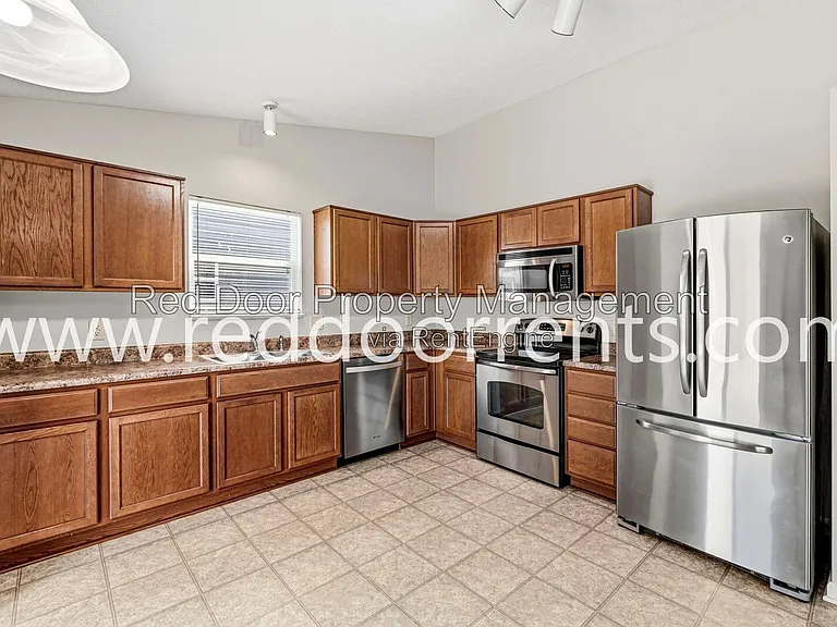 1180 Dark Star Ct — Photo 5