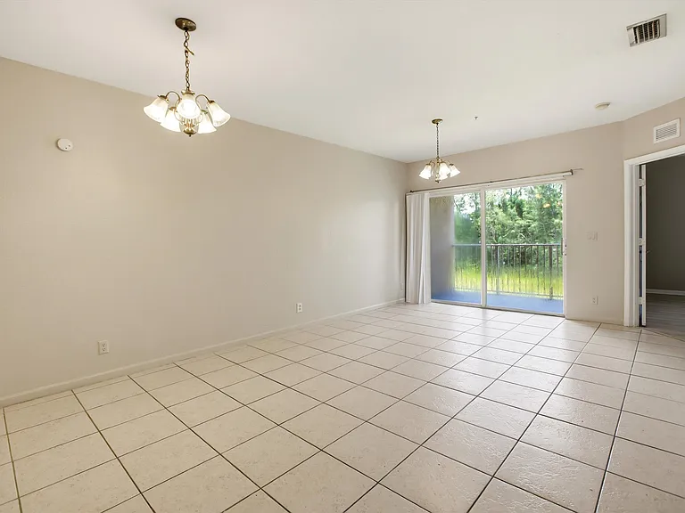 1169 Golden Lakes Blvd #1125 — Photo 7