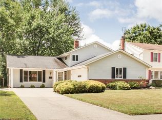 4560 Wilburn Dr, South Euclid, OH 44121