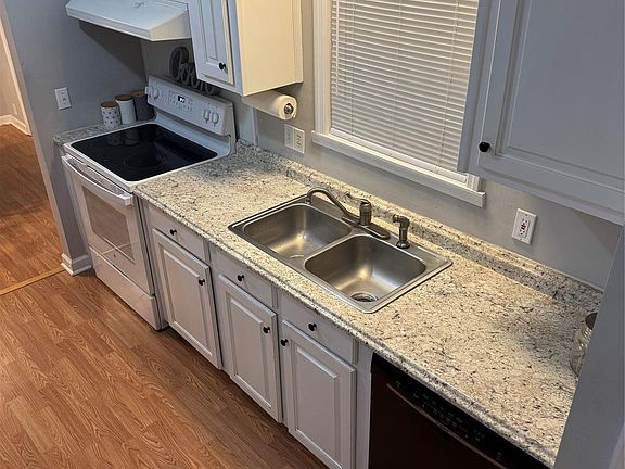 5th image of 323 Jack Francis Rd