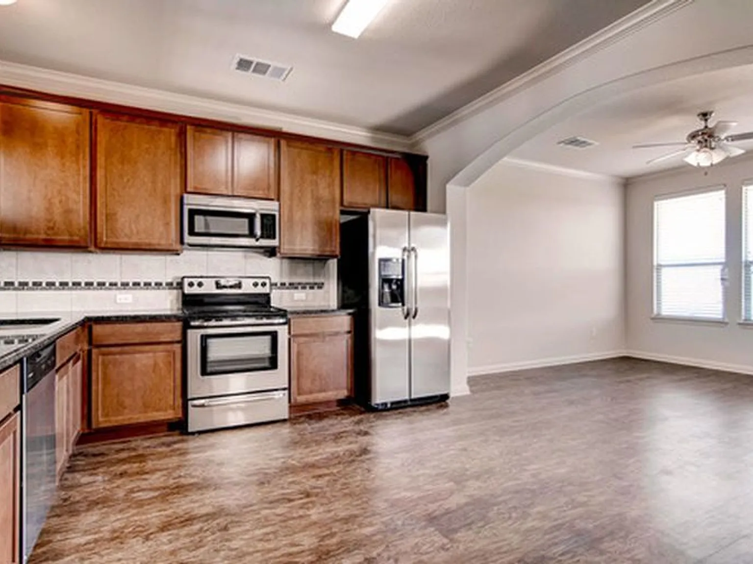 Double Eagle Townhomes — Photo 3