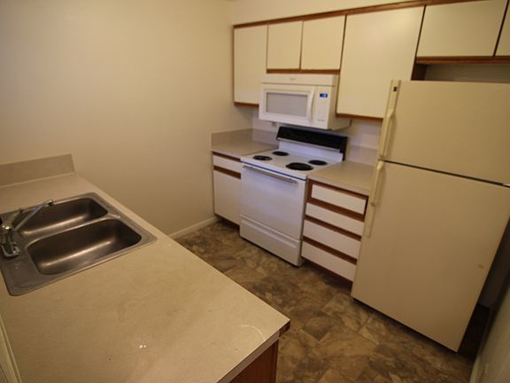 4th image of 631 Hoopes Ave APT 6