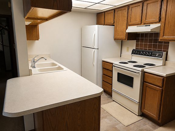 2nd image of 3139 4th St #0