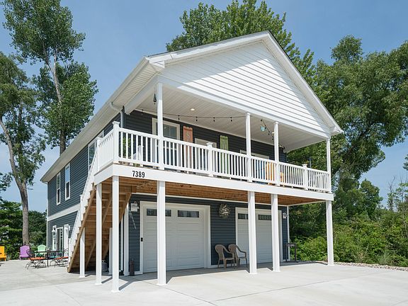 2nd image of 7389 Beachview Dr