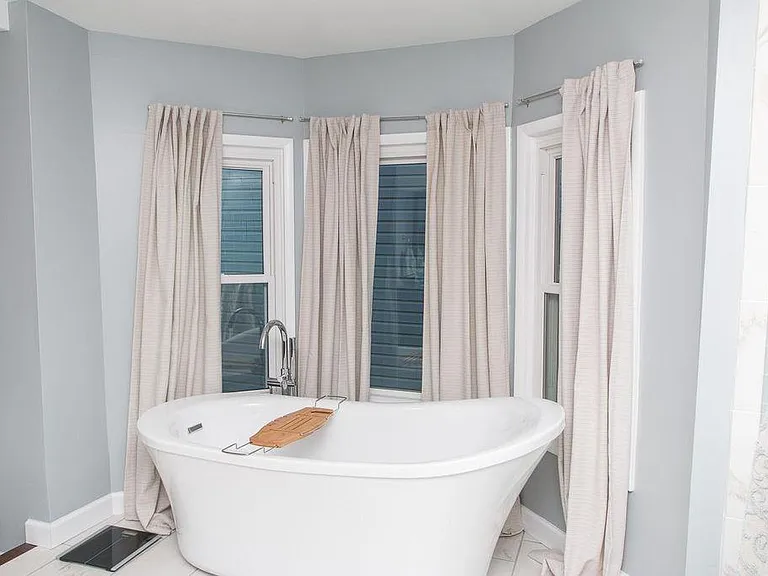 2343 Maryland Ave — Photo 24