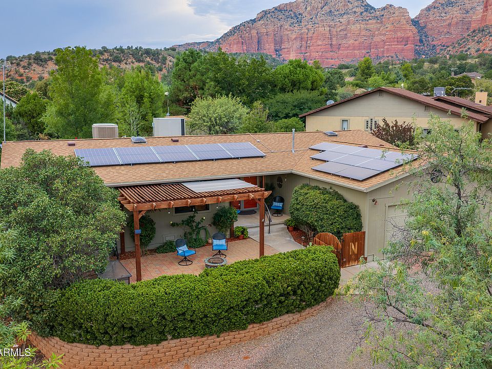 1st image of 325 RAINTREE Road