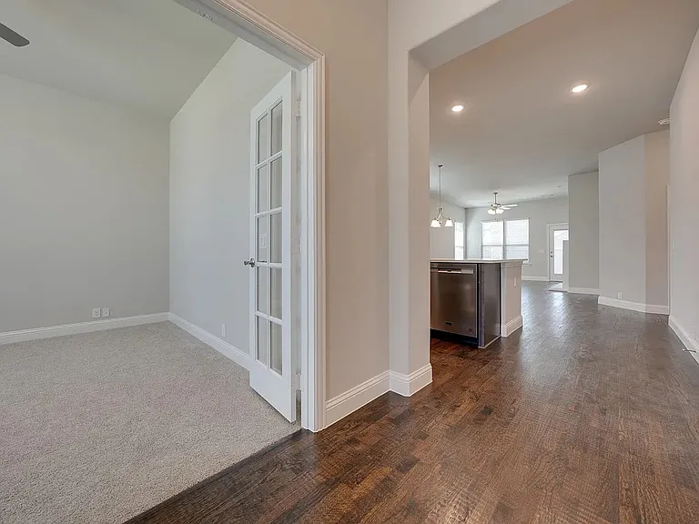 16417 Garden Dr — Photo 4