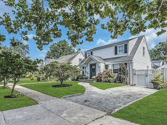 2nd image of 2337 205th St