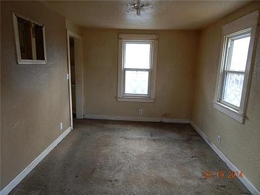 5th image of 4409 E 39th St
