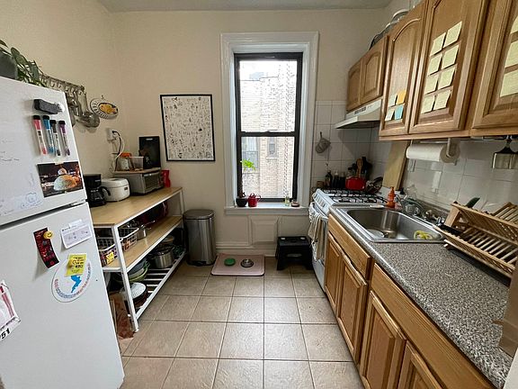 3rd image of 28-05 42nd St #2B