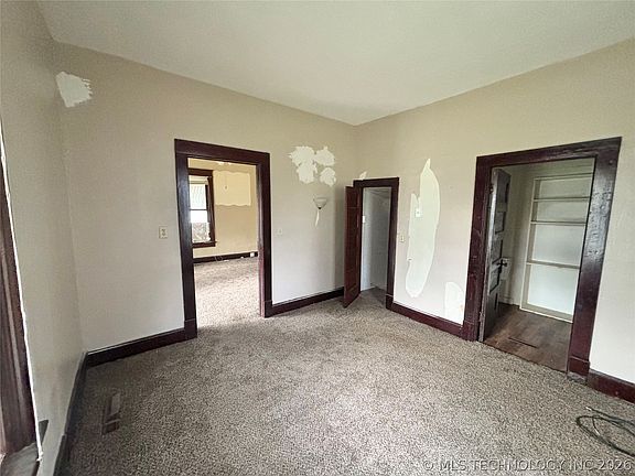 5th image of 447 N Thompson St