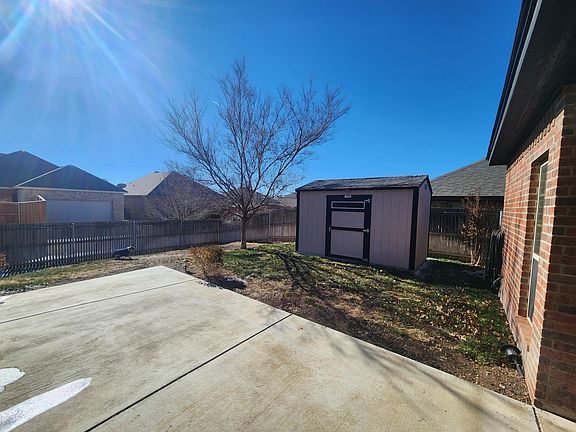 3rd image of 9209 Buccola Ave
