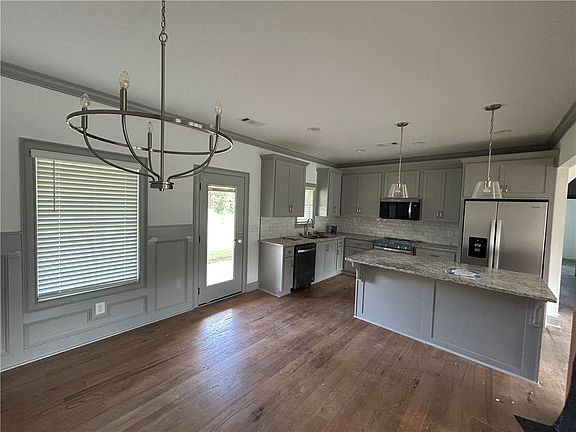 5th image of 3263 Peppermill Ct