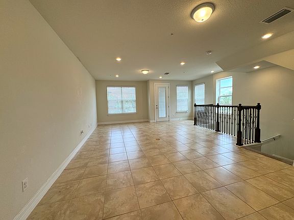 5th image of 13303 Bovet Ave