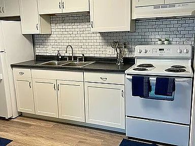 3rd image of 315 Crestwood Dr #50