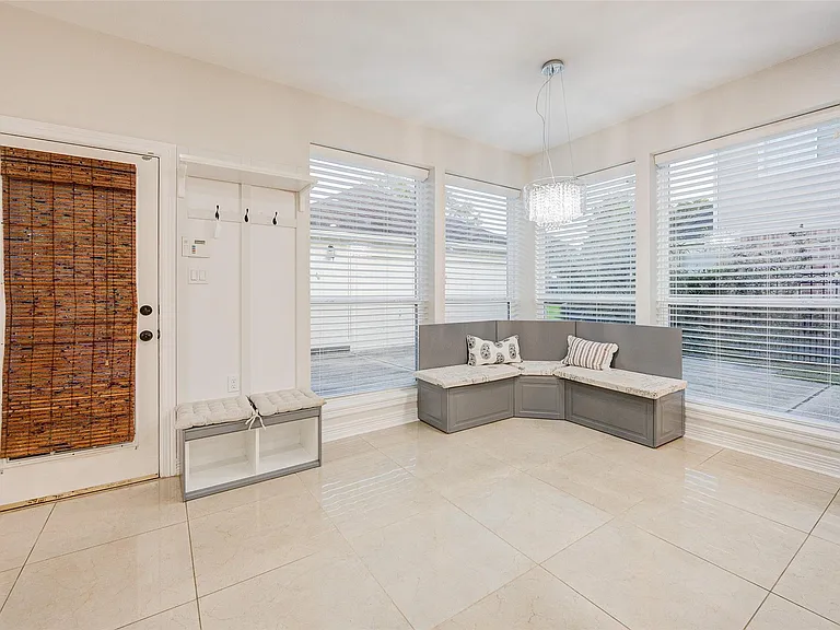 2027 Westshore Dr — Photo 19