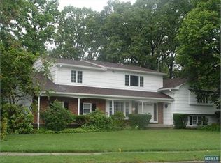 102 Webster Dr, Wayne, NJ 07470