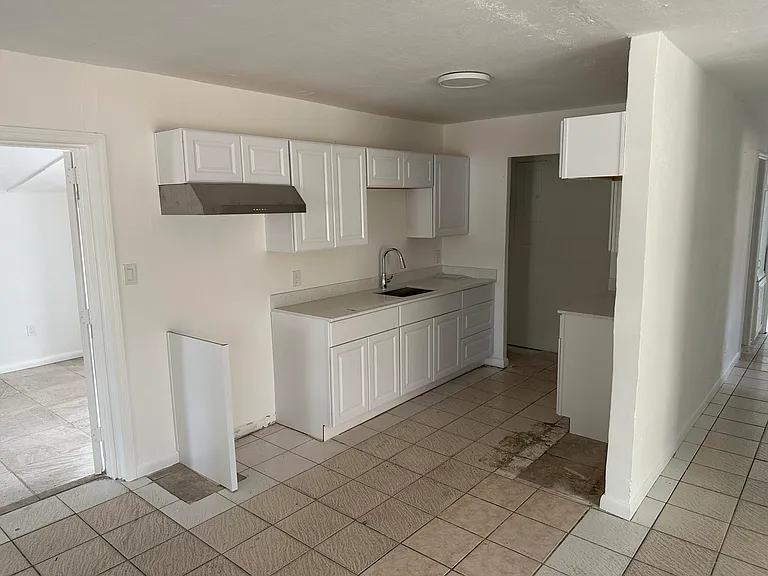 115 Maple Ave — Photo 15