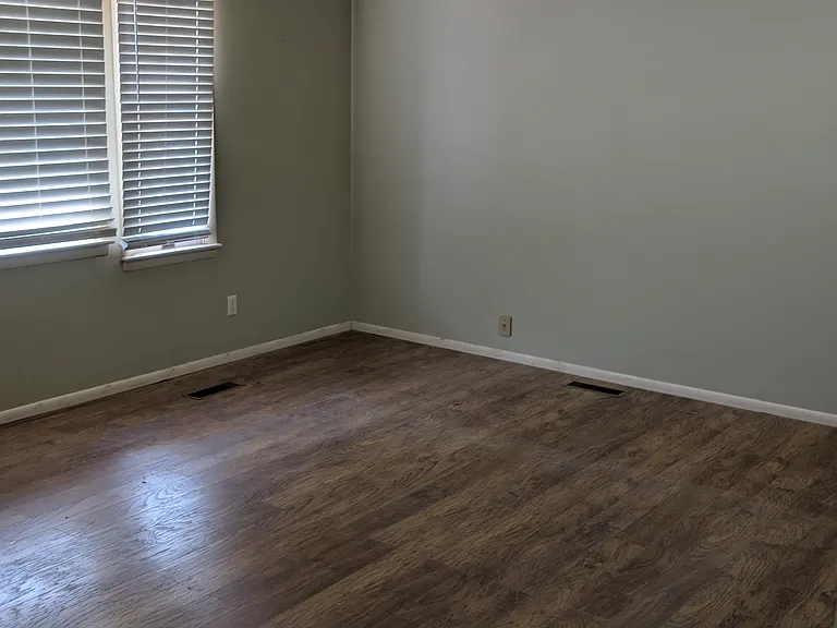 533 N Clarion Rd — Photo 24